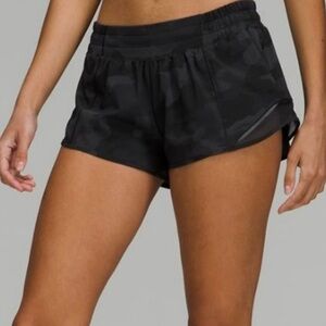 Lululemon Hotty Hot High-Rise Lined Running Short 2.5" in Incognito Camo Size 12